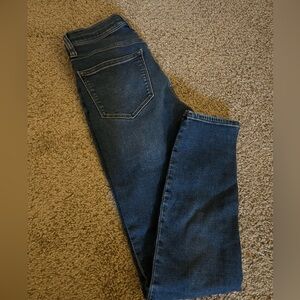 J.CREW Skinny 9” High Rise Jeans!